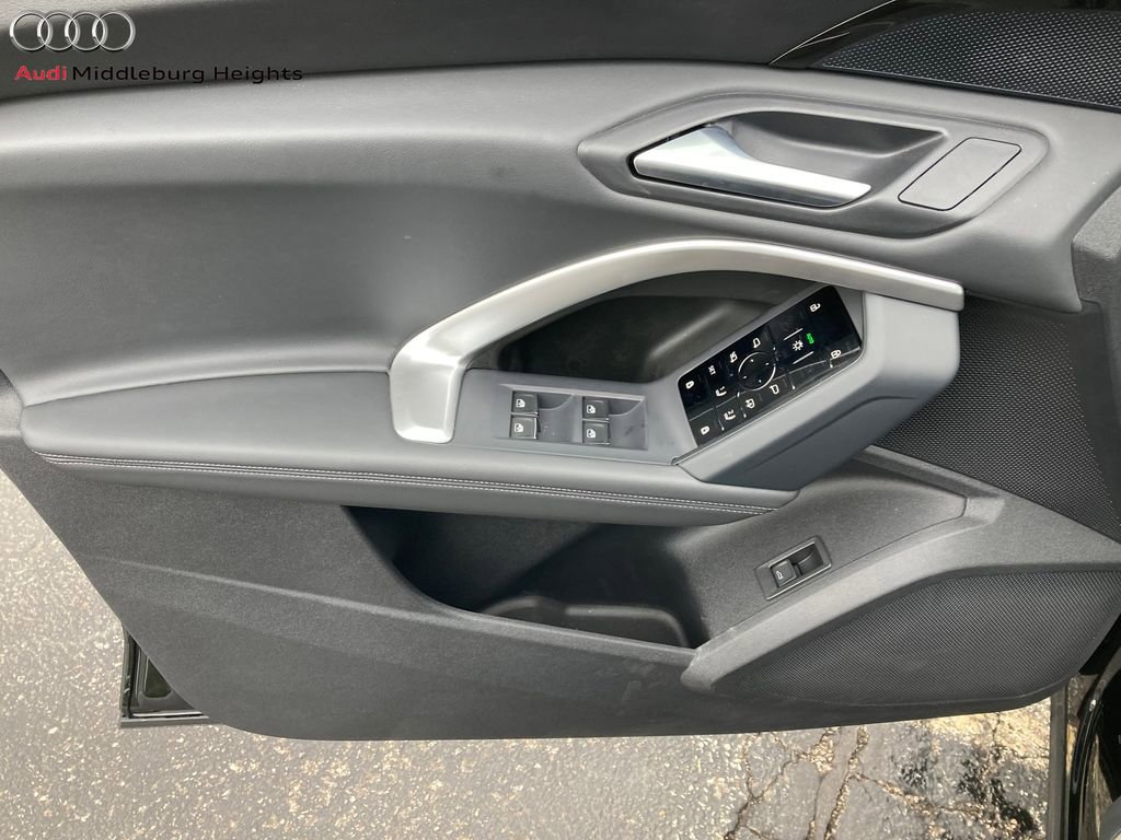 New 2025 Audi Q5 Premium Plus image 12