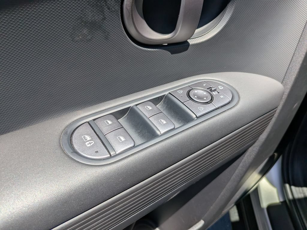 Certified 2025 Hyundai Ioniq 5 SEL RWD image 13