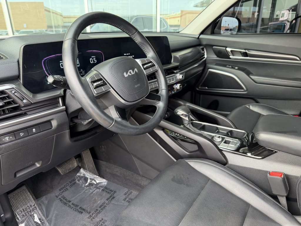 Used 2024 Kia Telluride LX image 30