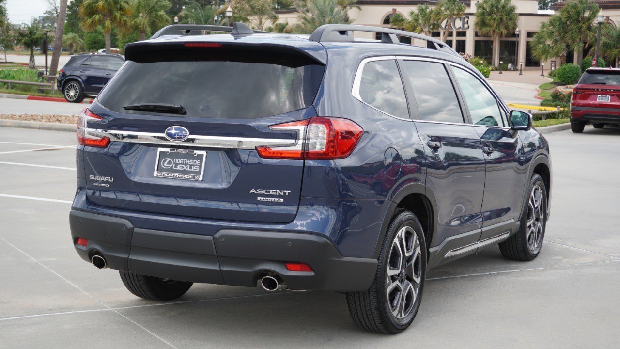 Used 2023 Subaru Ascent Limited w/ Technology Package AWD/4WD image 6