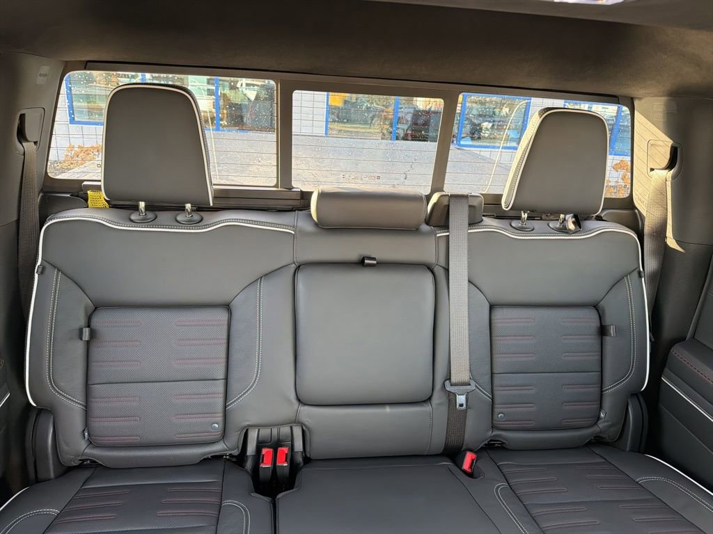 Used 2025 GMC Sierra 1500 AT4X image 36
