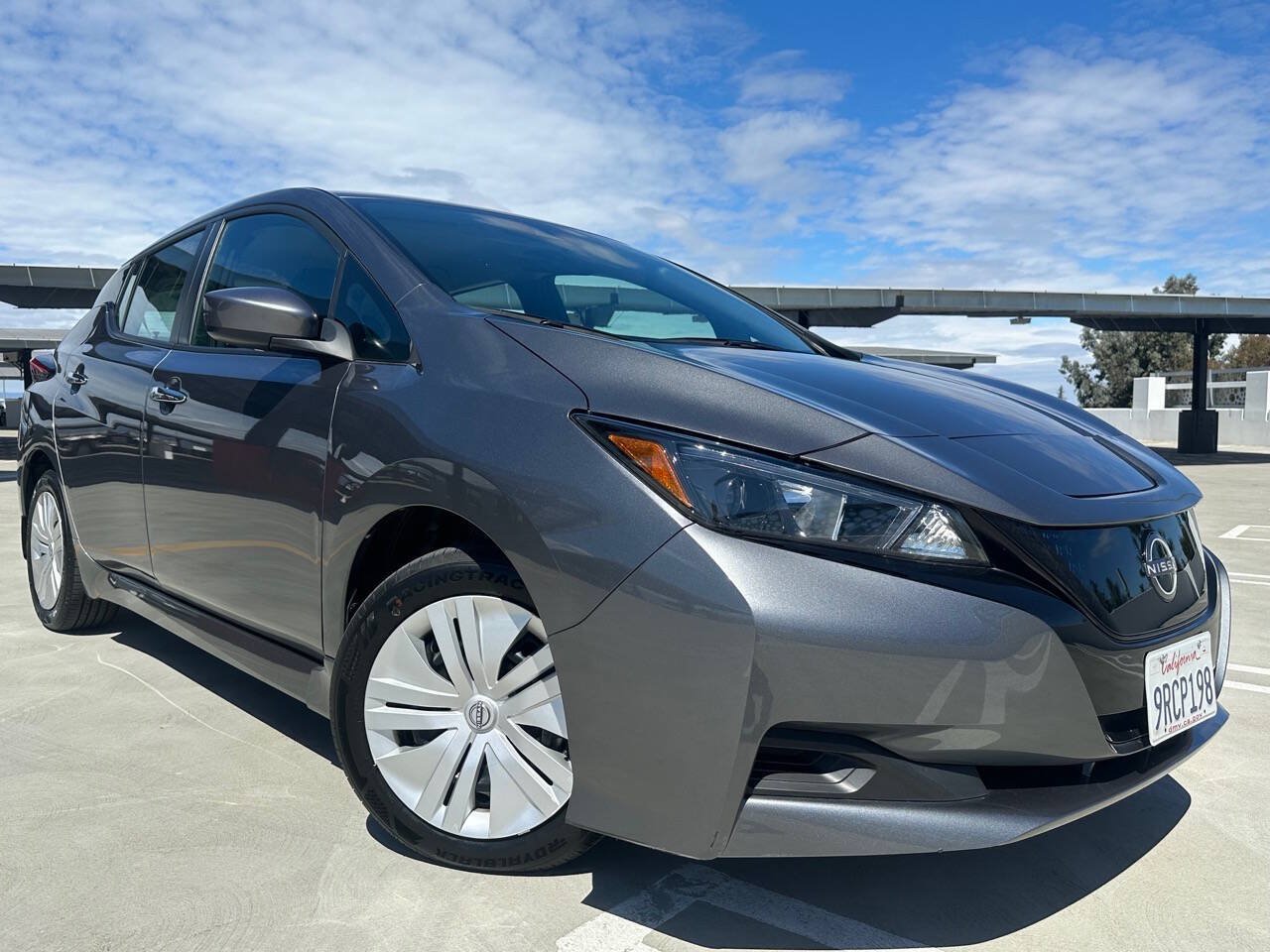 Used 2025 Nissan Leaf S FWD image 6