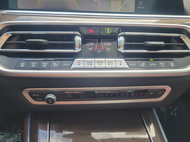 Used 2023 BMW X5 xDrive40i w/ Luxury Seating Package image 39