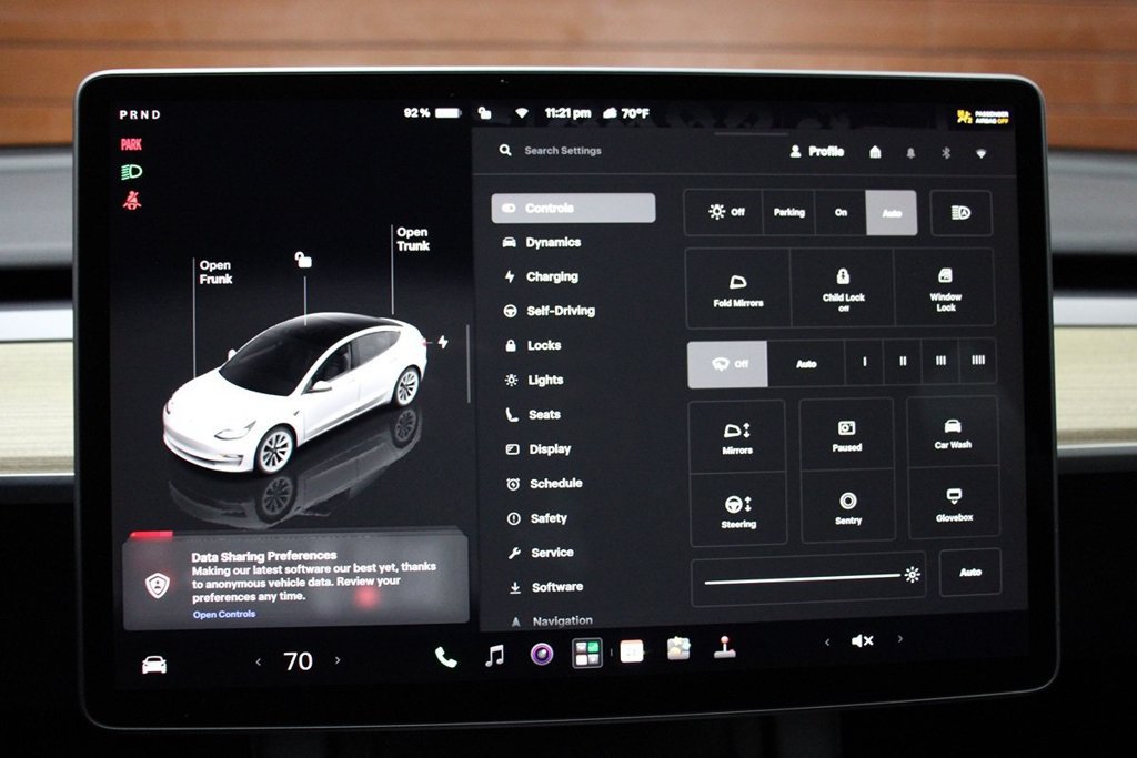 Used 2023 Tesla Model 3 Standard Range RWD image 26