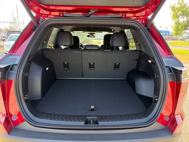 New 2027 Chevrolet Equinox RS w/ Convenience Package III FWD image 11