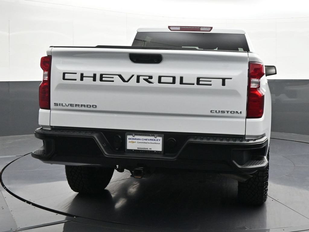 Used 2024 Chevrolet Silverado 1500 Custom Trail Boss AWD/4WD image 4