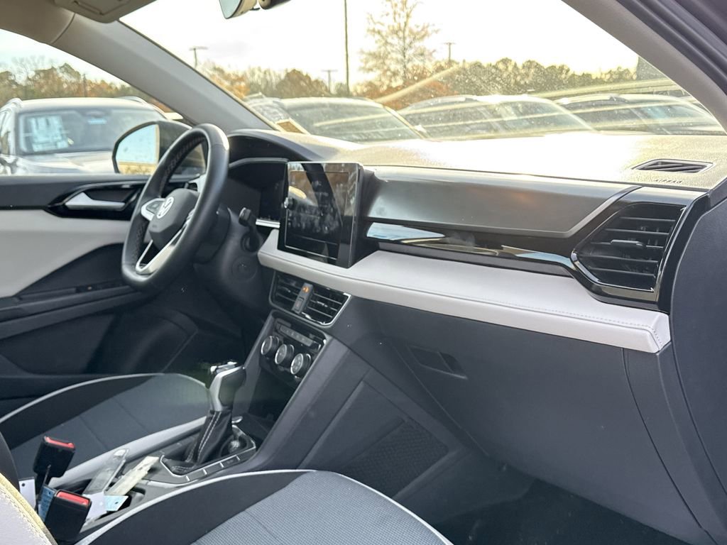 Used 2025 Volkswagen Taos S image 20