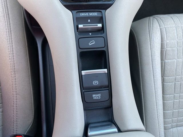 Used 2024 Honda HR-V LX image 23