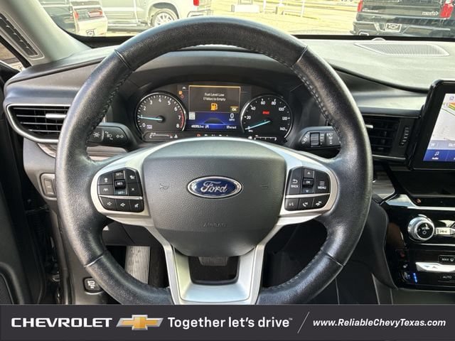 Used 2021 Ford Explorer Limited w/ Equipment Group 301A RWD image 13