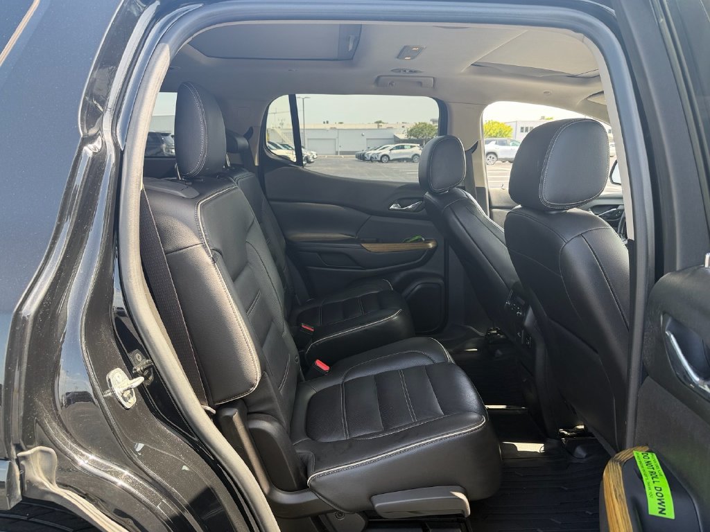 Certified 2018 GMC Acadia Denali w/ Technology Package AWD/4WD image 16