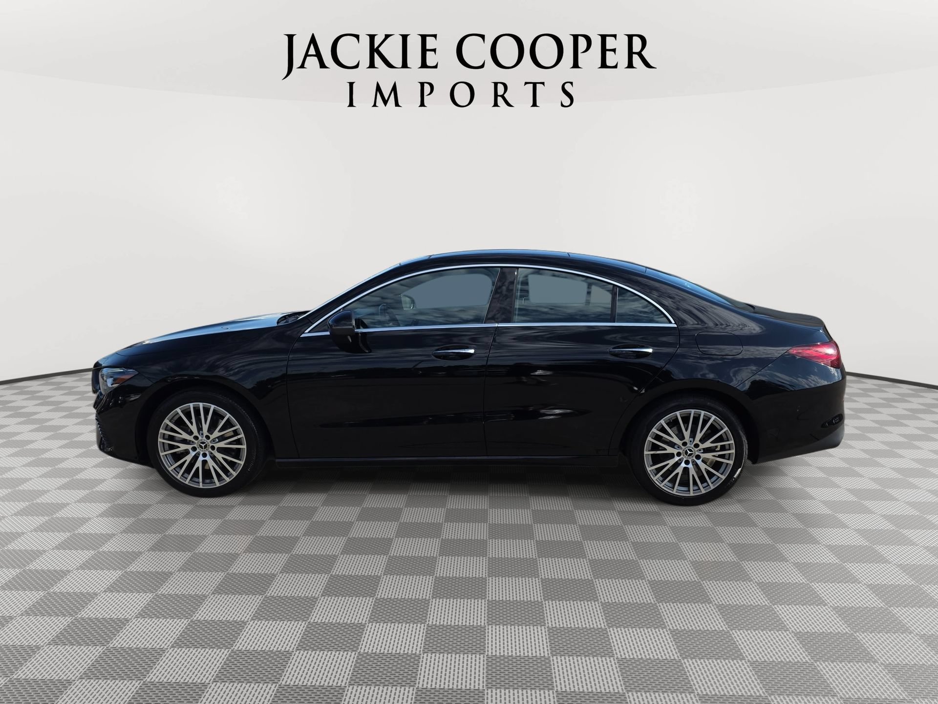 Used 2025 Mercedes-Benz CLA 250 image 8