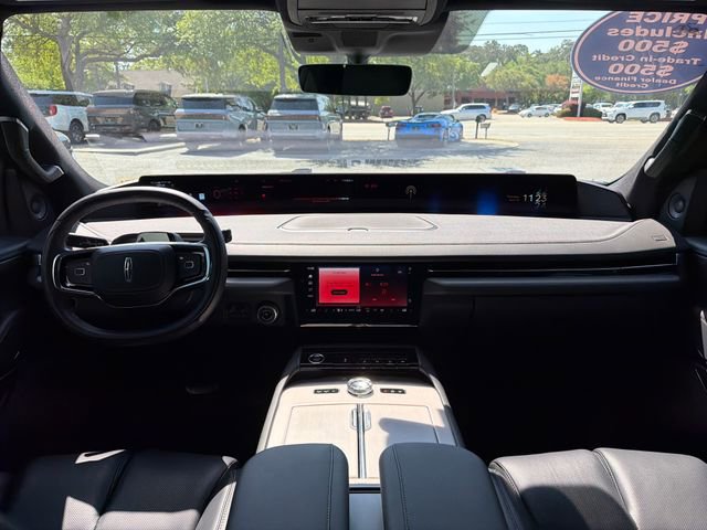 Used 2025 Lincoln Navigator Reserve w/ Jet Appearance Package AWD/4WD image 15