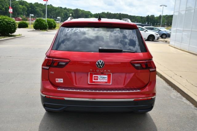 Used 2023 Volkswagen Tiguan SE FWD image 4