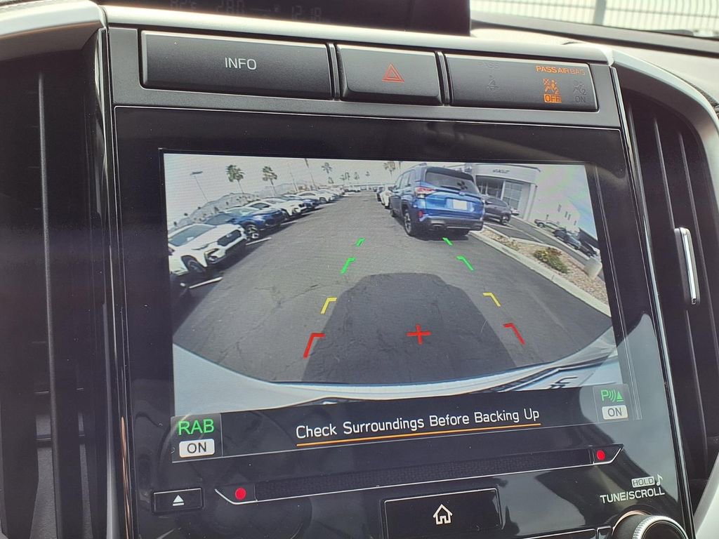 Used 2020 Subaru Ascent Premium w/ Convenience Package image 6