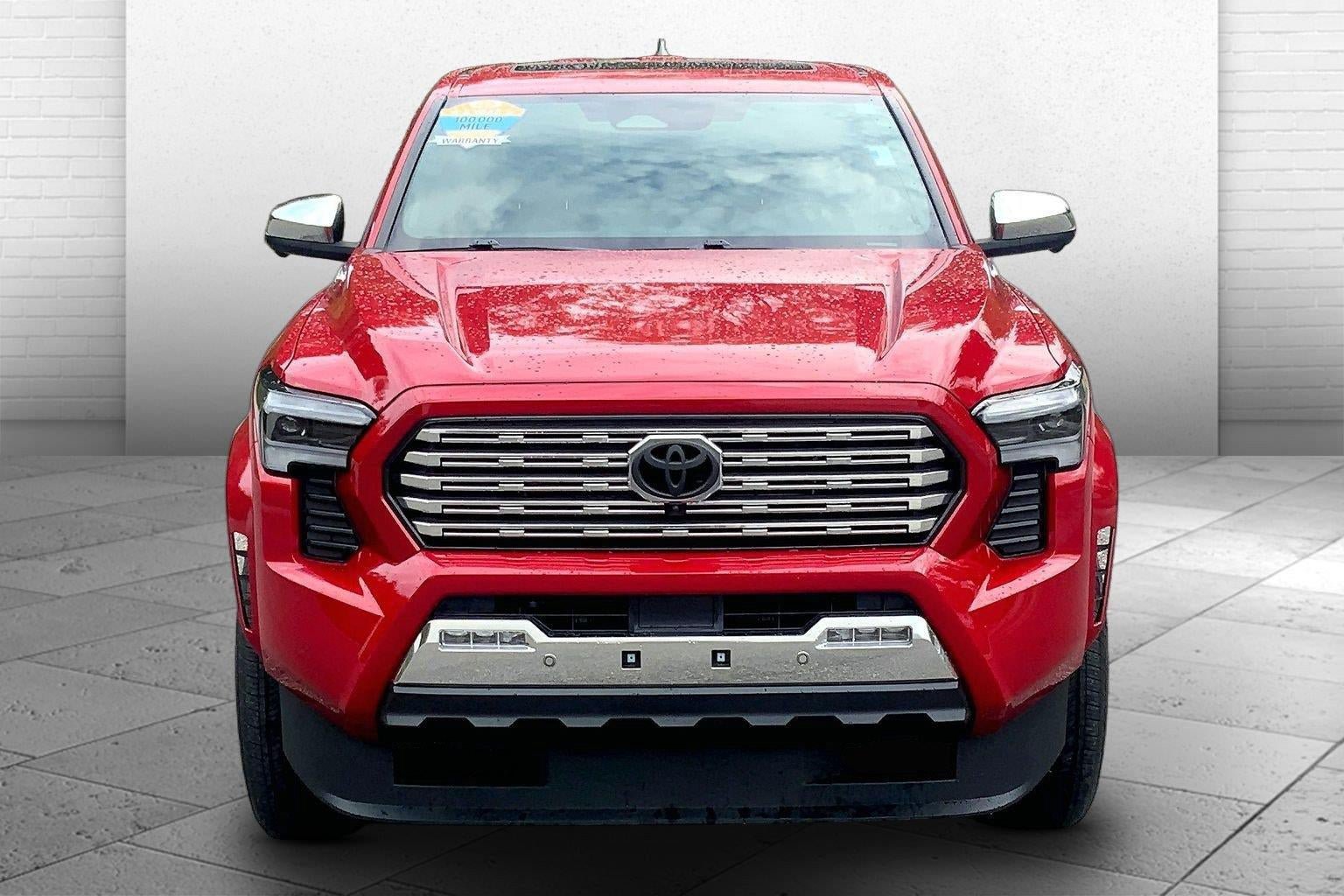 Used 2025 Toyota Tacoma Limited AWD/4WD image 2