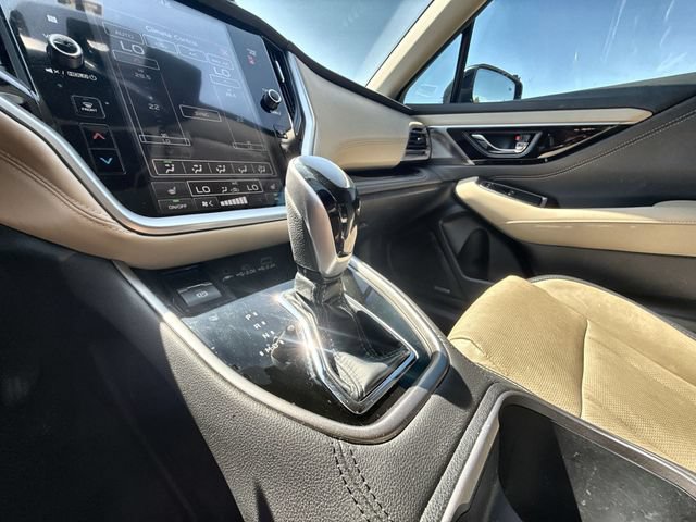 Used 2025 Subaru Outback Limited AWD/4WD image 20