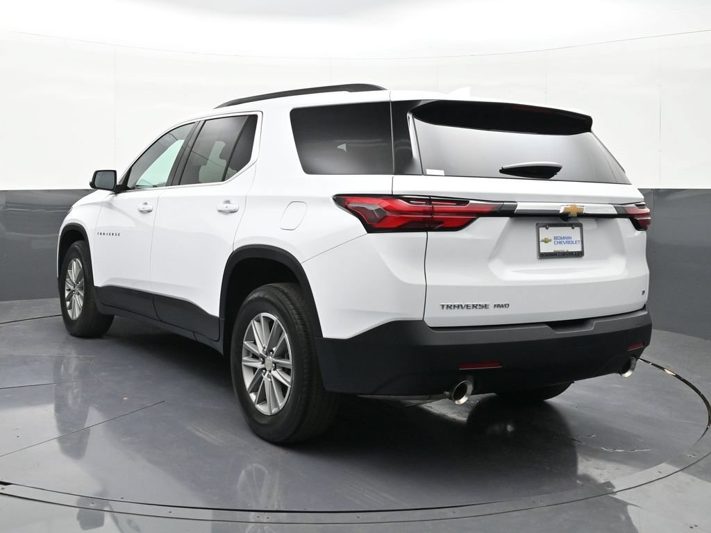 Used 2023 Chevrolet Traverse LT AWD/4WD image 3