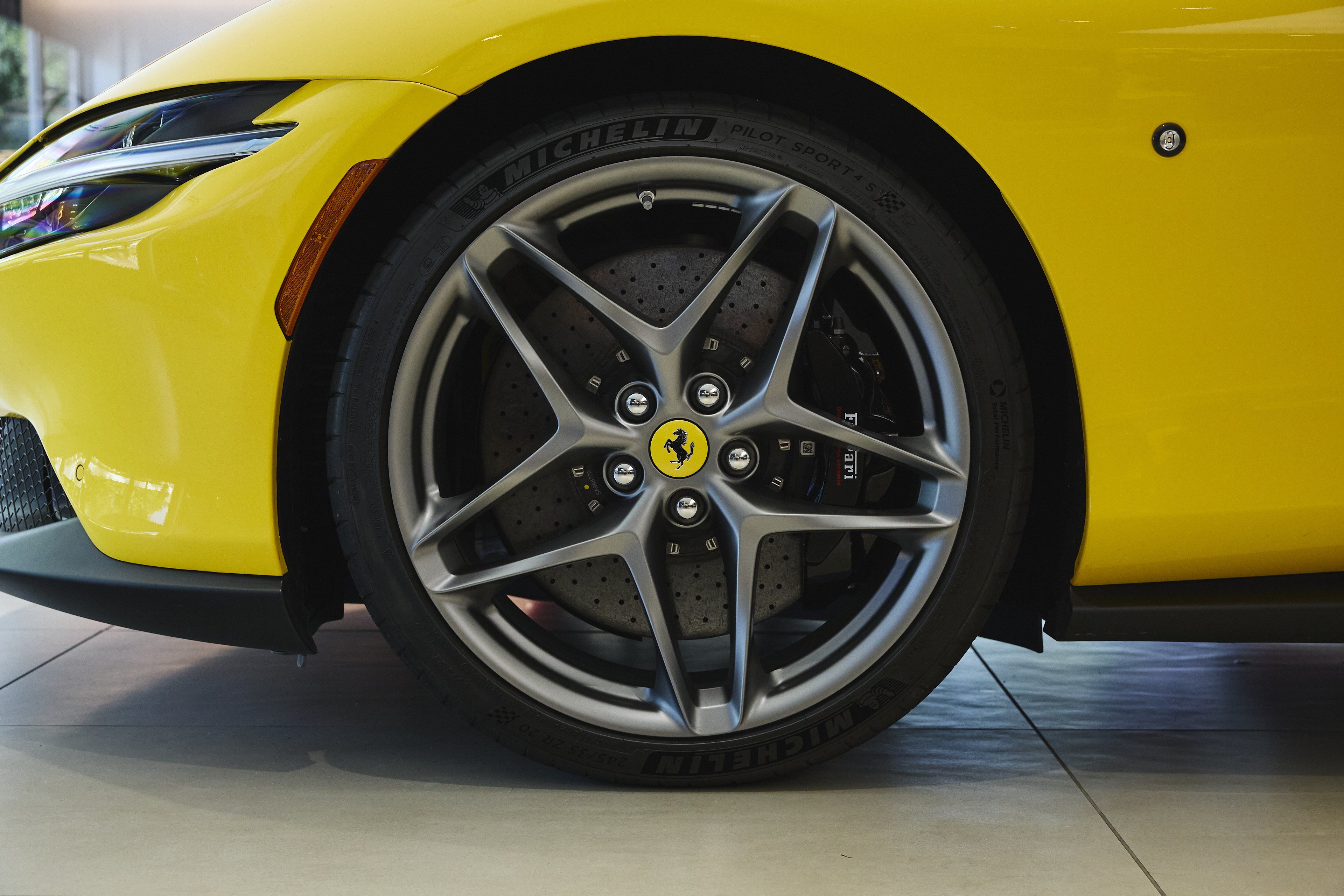 Used 2025 Ferrari Roma Spider RWD image 62