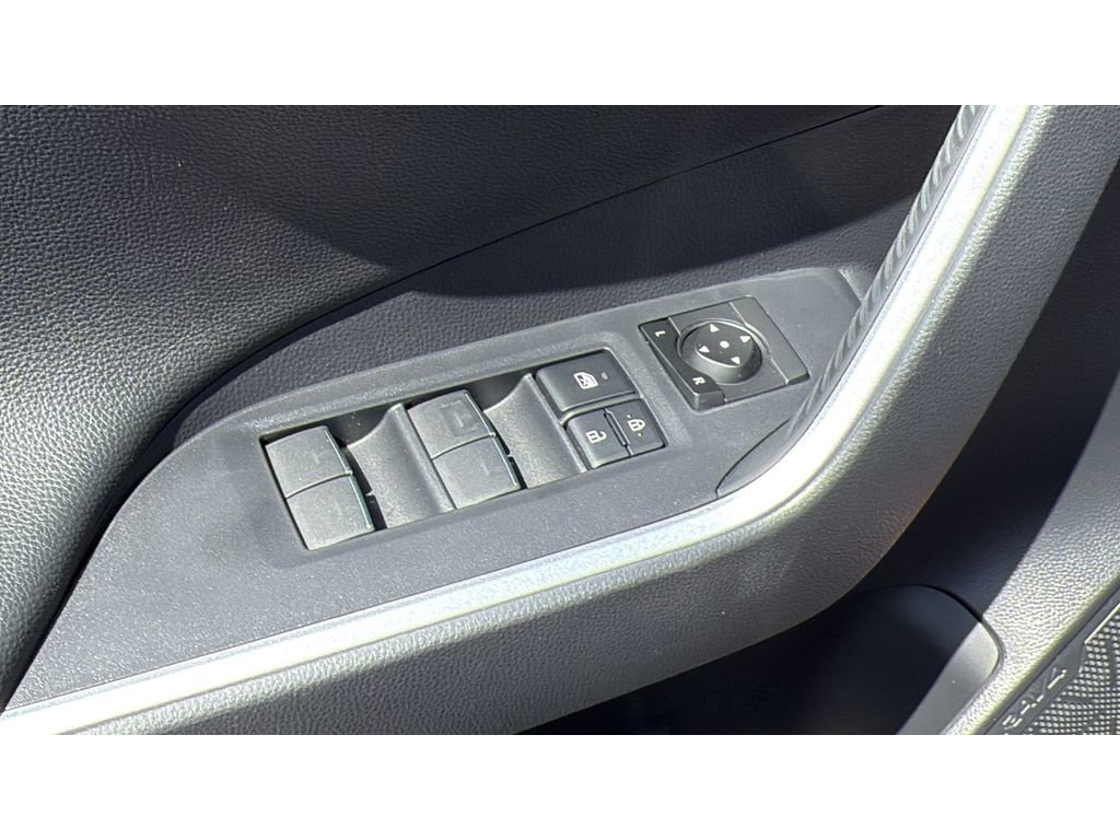Used 2022 Toyota RAV4 XSE w/ Premium Package image 16