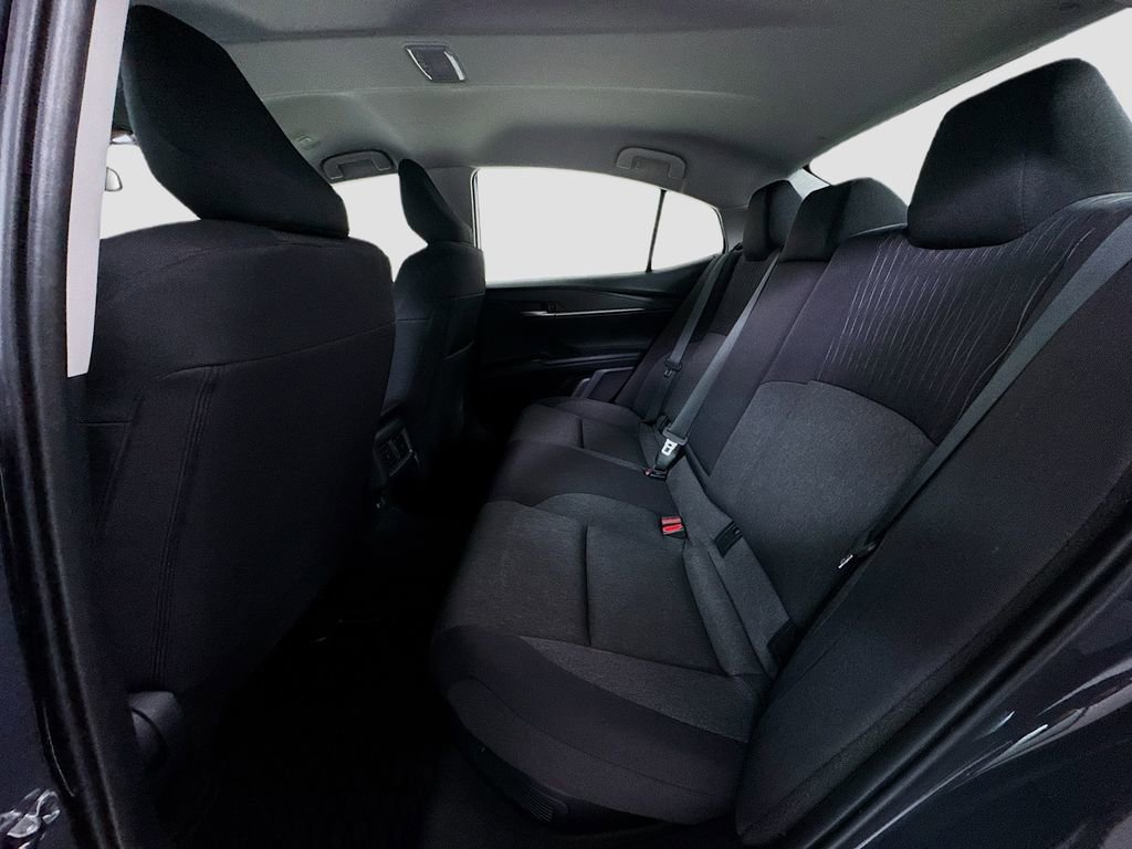Used 2025 Toyota Camry LE image 21