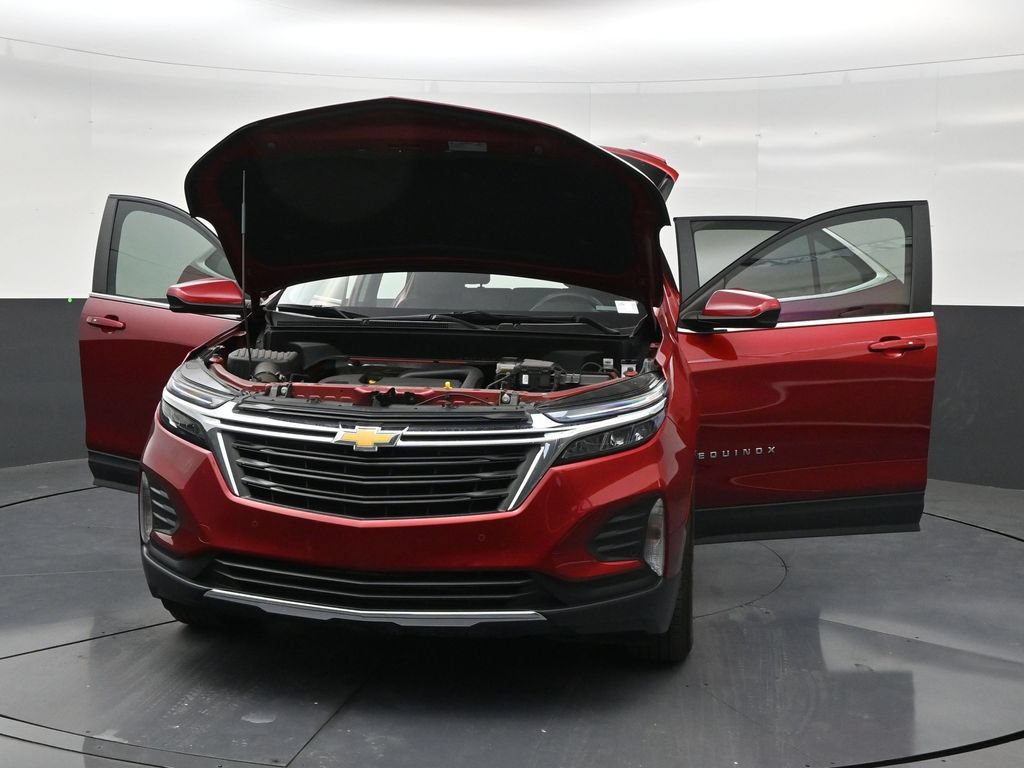 Used 2024 Chevrolet Equinox LT FWD image 32