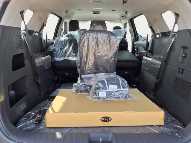 New 2026 Kia Carnival EX image 19