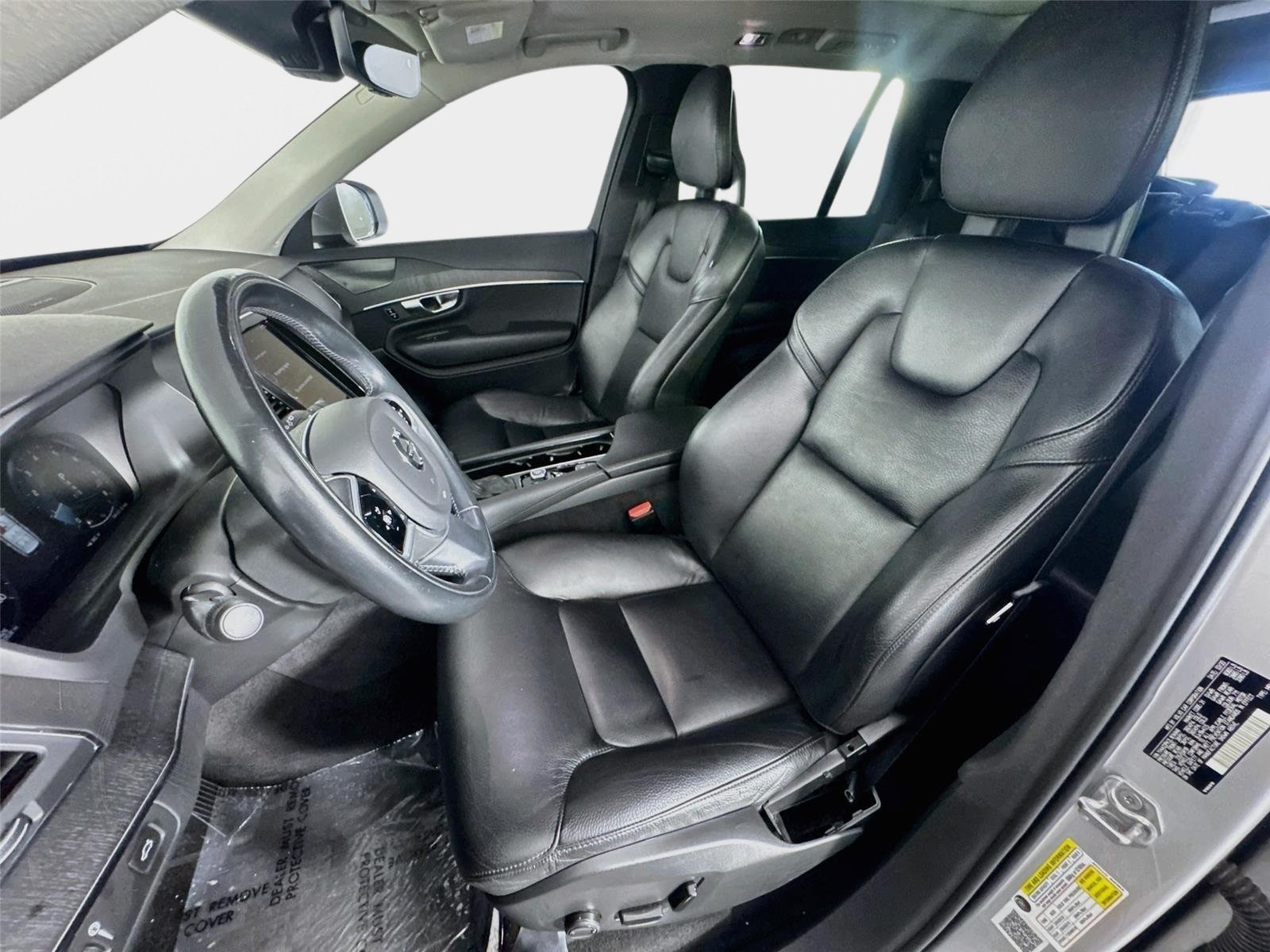 Used 2020 Volvo XC90 T6 Momentum AWD/4WD image 11