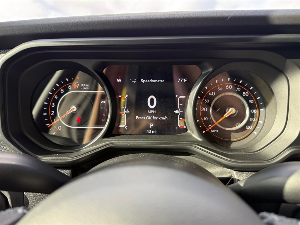 New 2025 Jeep Gladiator Rubicon w/ Convenience Group image 19