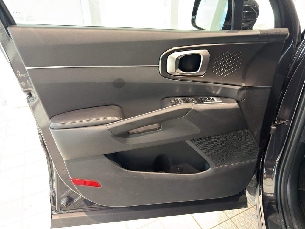 Certified 2026 Kia Sorento LX image 14