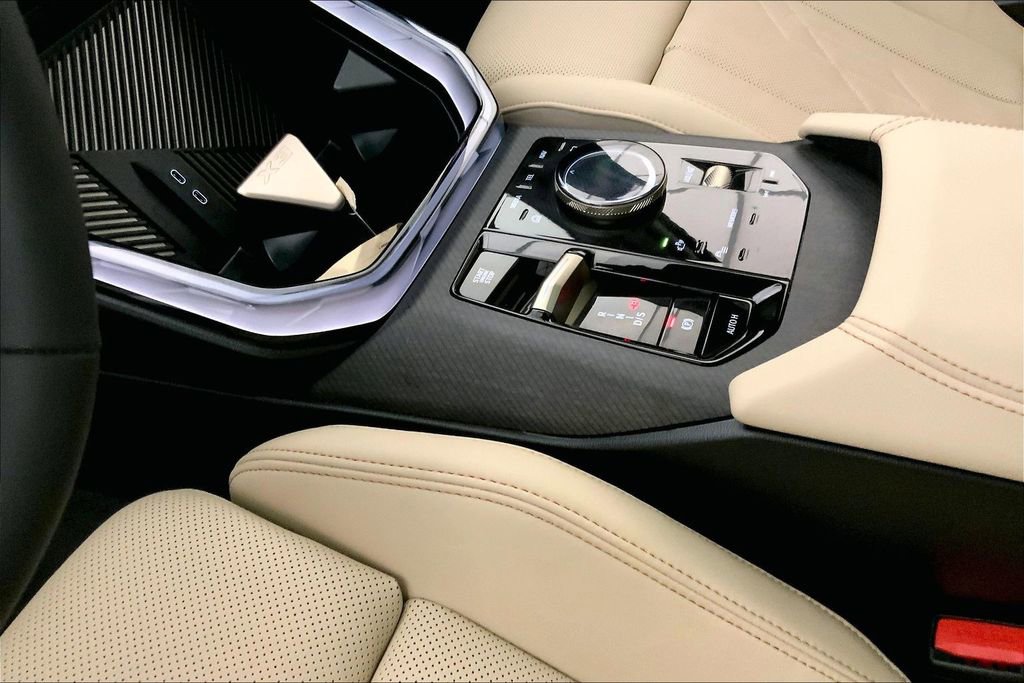 Certified 2025 BMW X3 xDrive30i w/ Convenience Package image 22