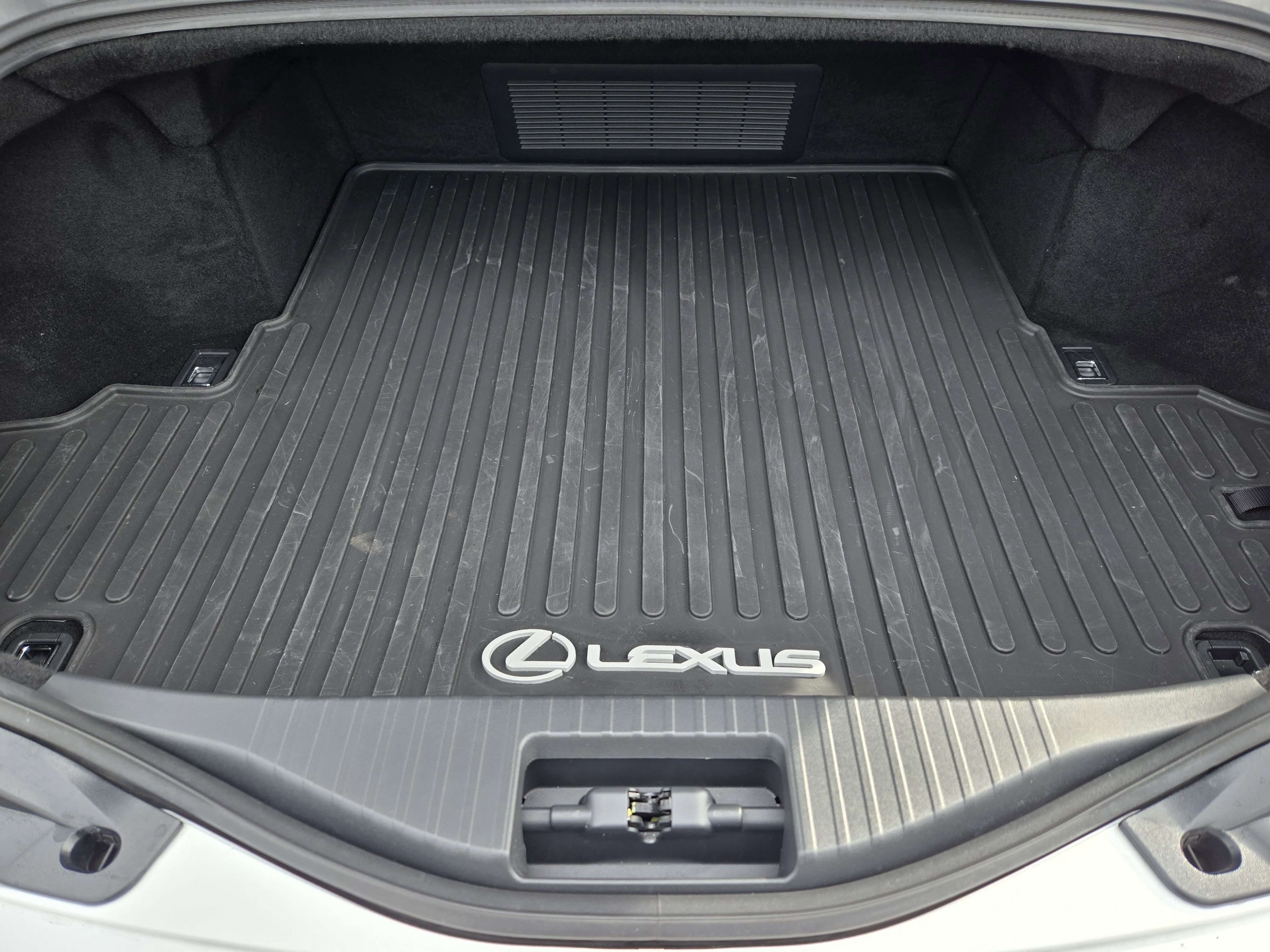 Used 2024 Lexus LC 500 Coupe w/ Sport Package image 40