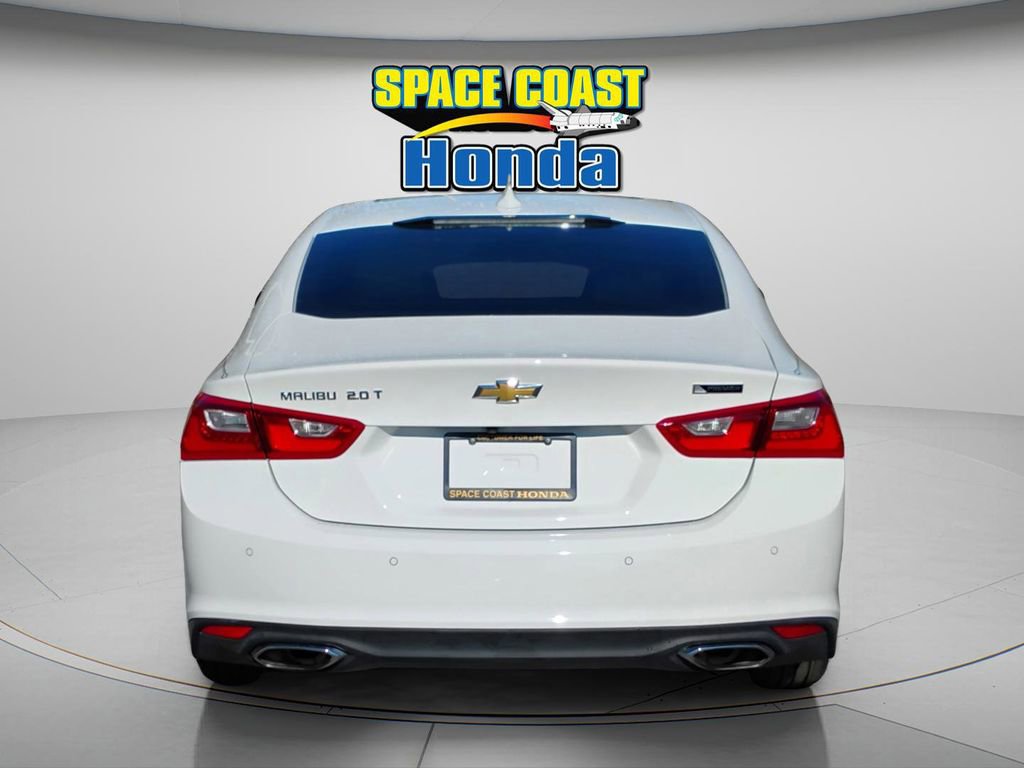 Used 2018 Chevrolet Malibu Premier w/ Premier Sun and Wheel Package image 9