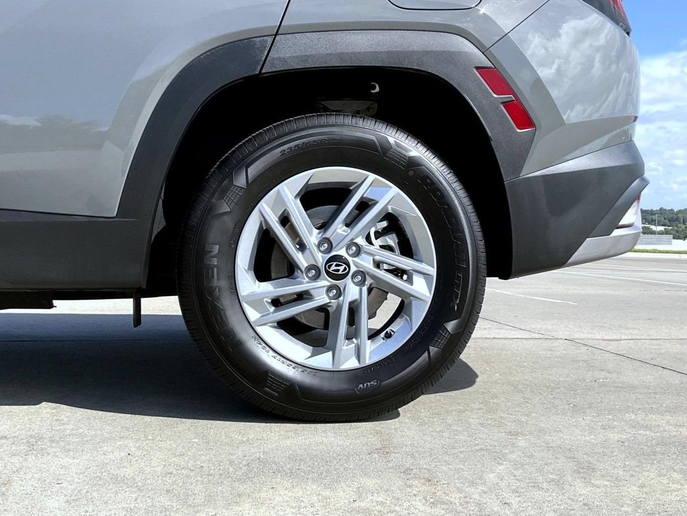 Certified 2026 Hyundai Tucson SE AWD/4WD image 23