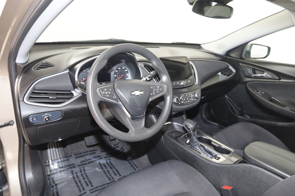 Used 2024 Chevrolet Malibu LT FWD image 23