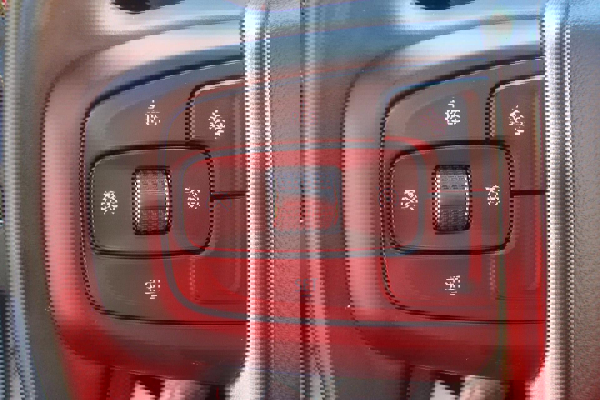 Used 2024 GMC Sierra 3500 SLE w/ Preferred Package image 13