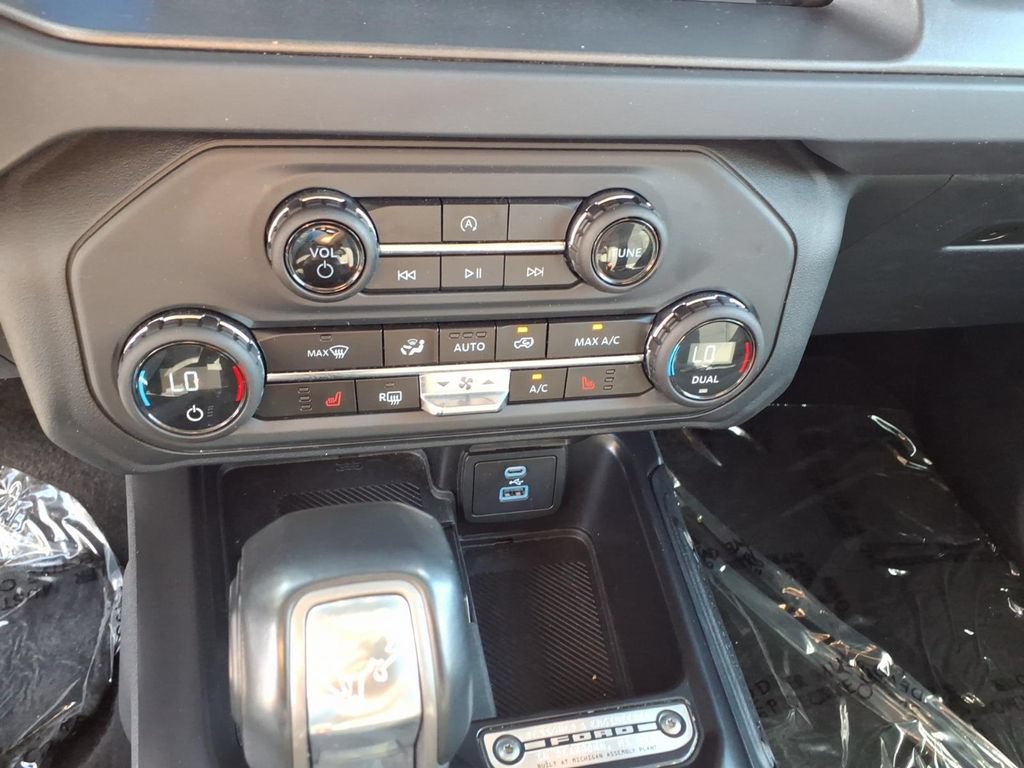 Used 2025 Ford Bronco Big Bend AWD/4WD image 13
