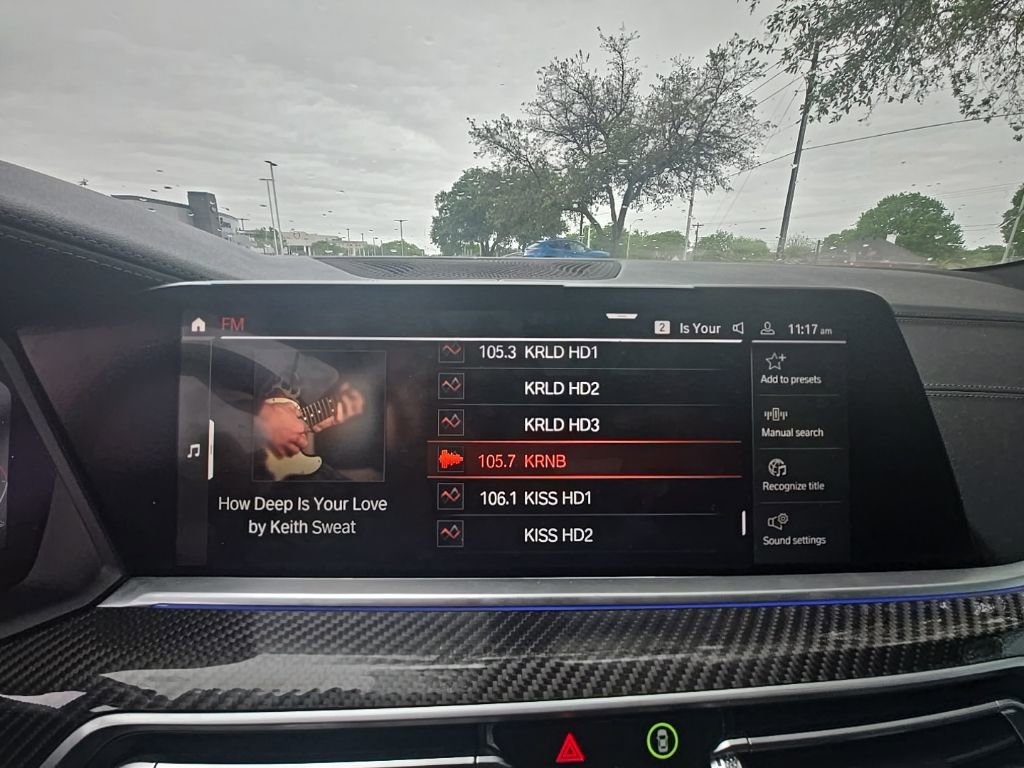 Used 2023 BMW X6 M50i w/ Executive Package image 16