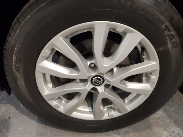 Used 2019 Nissan Rogue SV AWD/4WD image 27