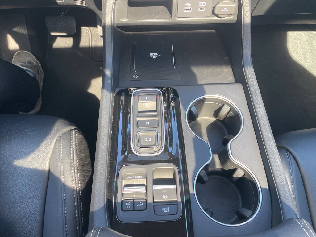 Used 2025 Honda Pilot Touring image 16