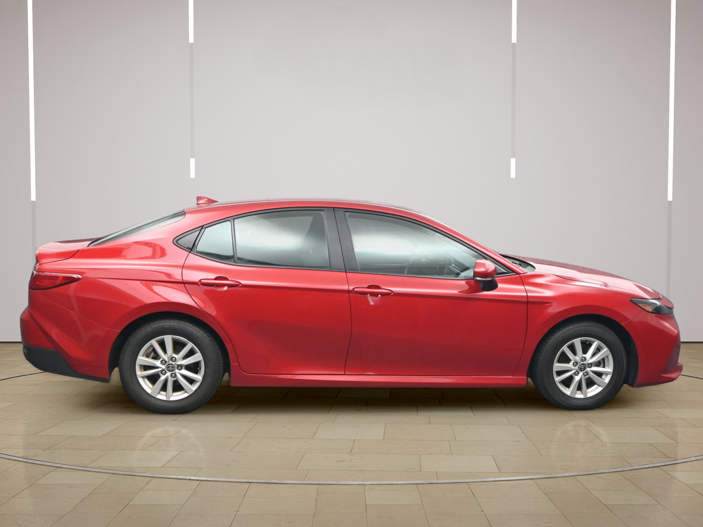 Used 2025 Toyota Camry LE FWD image 8
