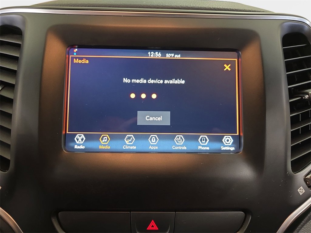 Used 2019 Jeep Cherokee Latitude Plus w/ Cold Weather Group image 24