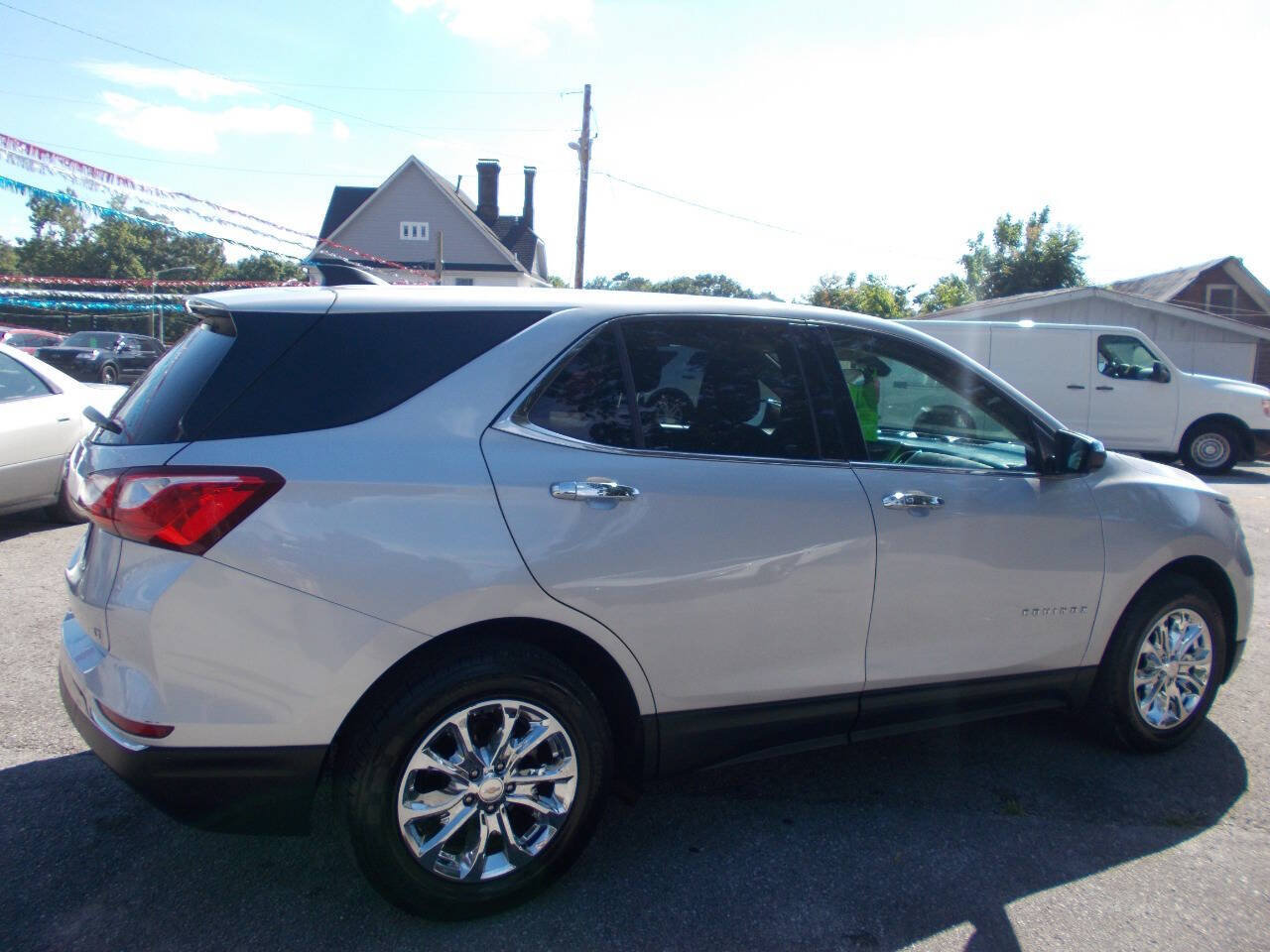 Used 2020 Chevrolet Equinox LT FWD image 3