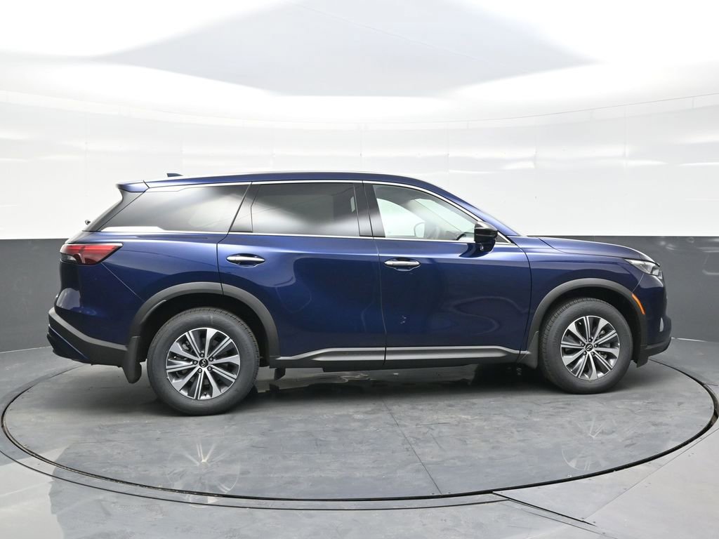 Used 2025 INFINITI QX60 Pure image 3