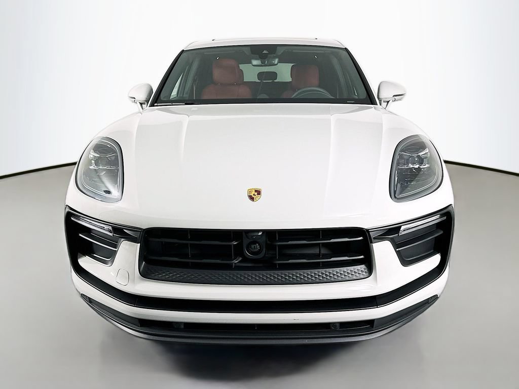 New 2026 Porsche Macan AWD/4WD image 6