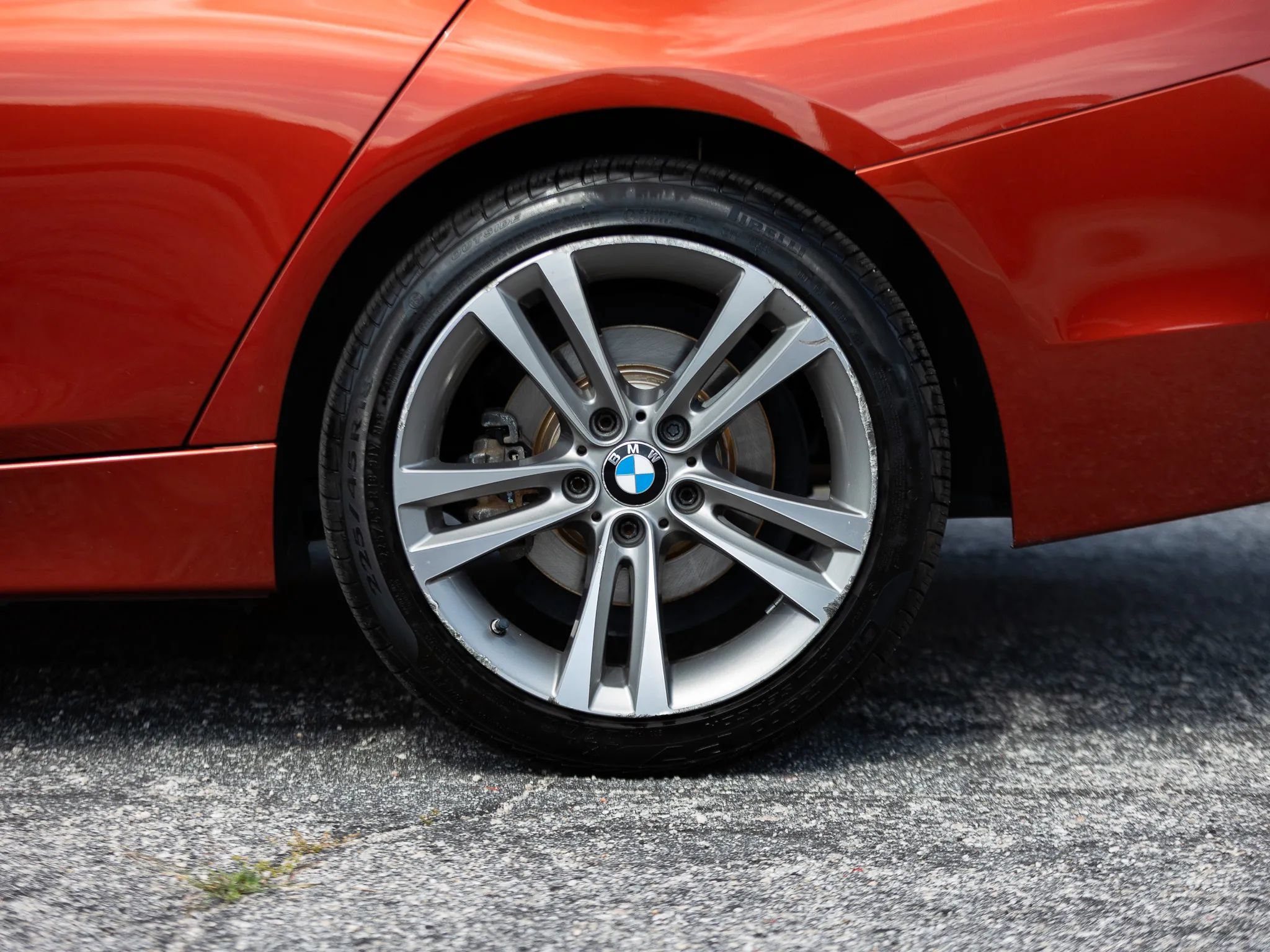 Used 2018 BMW 330i xDrive Sedan AWD/4WD image 14