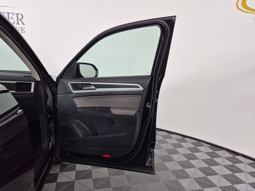 Used 2023 Volkswagen Atlas SEL Premium AWD/4WD image 37