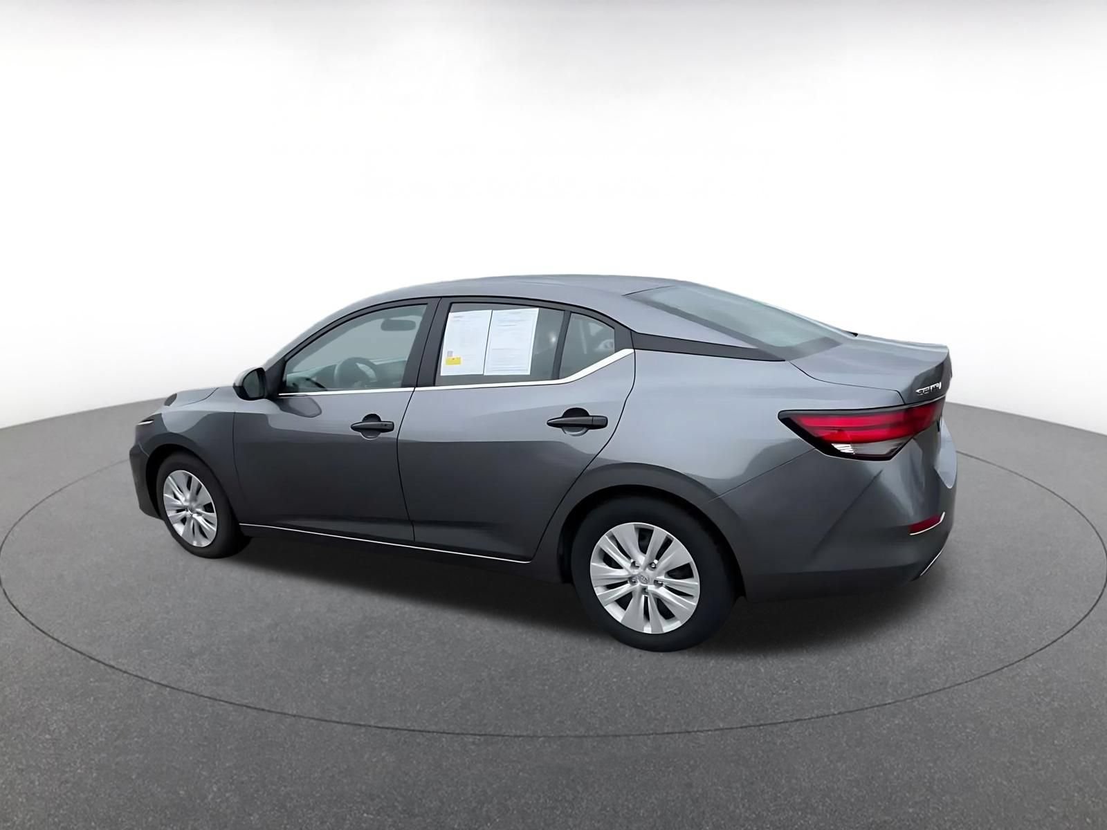 Used 2025 Nissan Sentra S FWD image 9