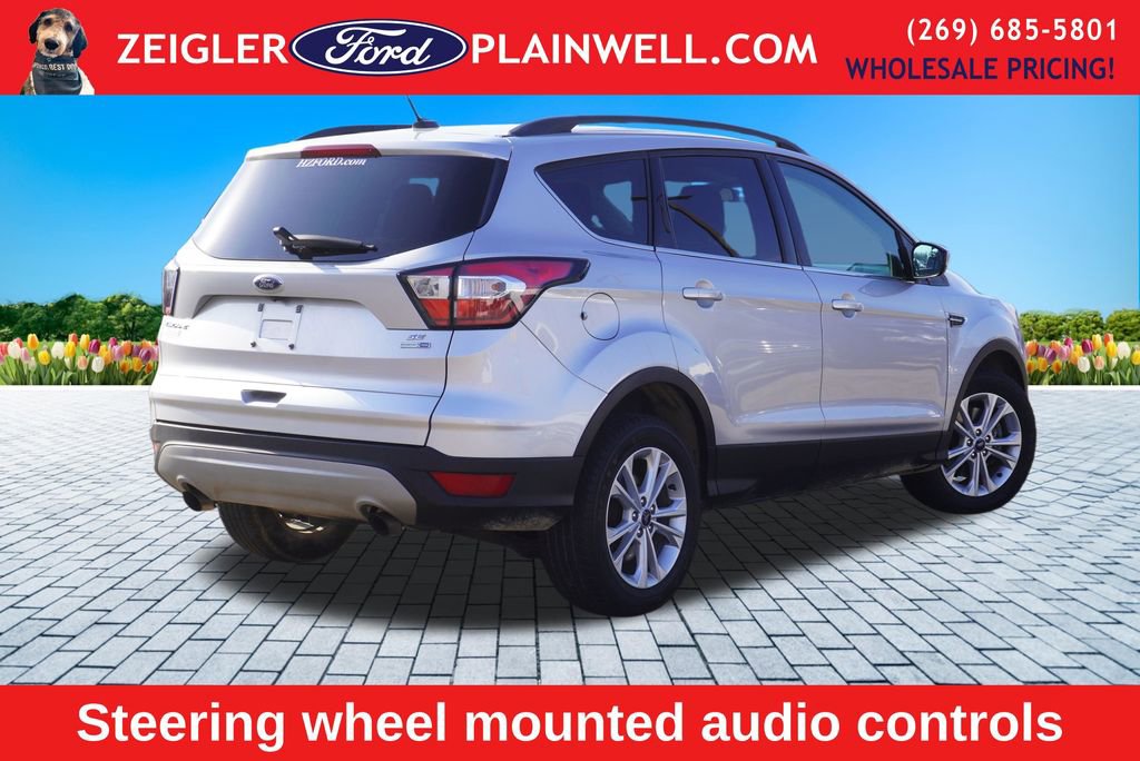 Used 2018 Ford Escape SE image 5