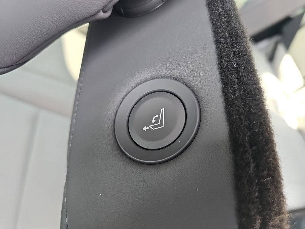 Certified 2026 Hyundai Ioniq 9 SEL AWD/4WD image 33