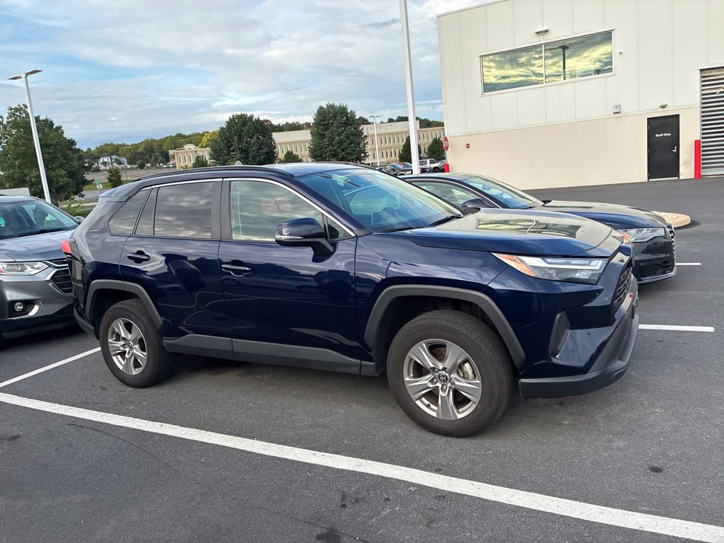 Certified 2025 Toyota RAV4 XLE AWD/4WD image 4